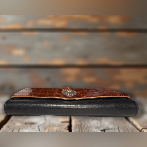 🤎🖤 Brighton Brown Croc Embossed Leather Organizer Wallet Heart Concho - Soft! - Picture 9 of 10